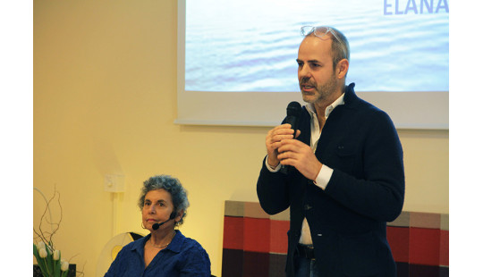 Vivere mindful anche quando soffriamo: un seminario con Elana Rosenbaum